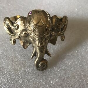 Elephant Head Elephant brass cuff